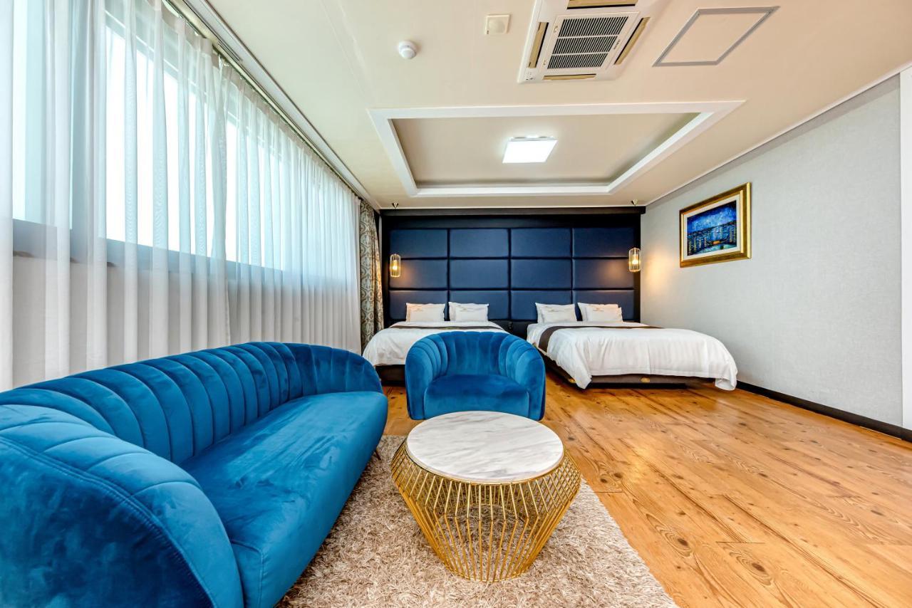 Hs Tourist Hotel Yeosu Exterior foto